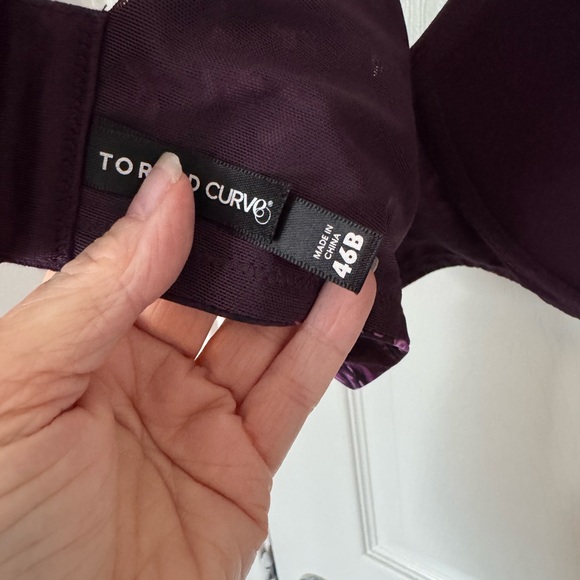 NWOT Torrid T-Shirt 360 Back Smoothing Bra.  Size 46B - Picture 4 of 4